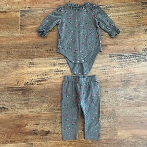 GAP Baby Organic Cotton Mix and Match Printed Bodysuit and Leggings 2-Piece 3-6M